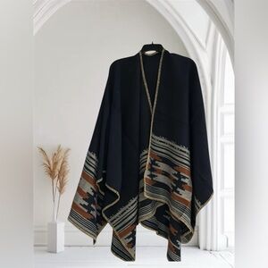 Kollie More Wrap Poncho
Beautiful-Dark Navy
#N046